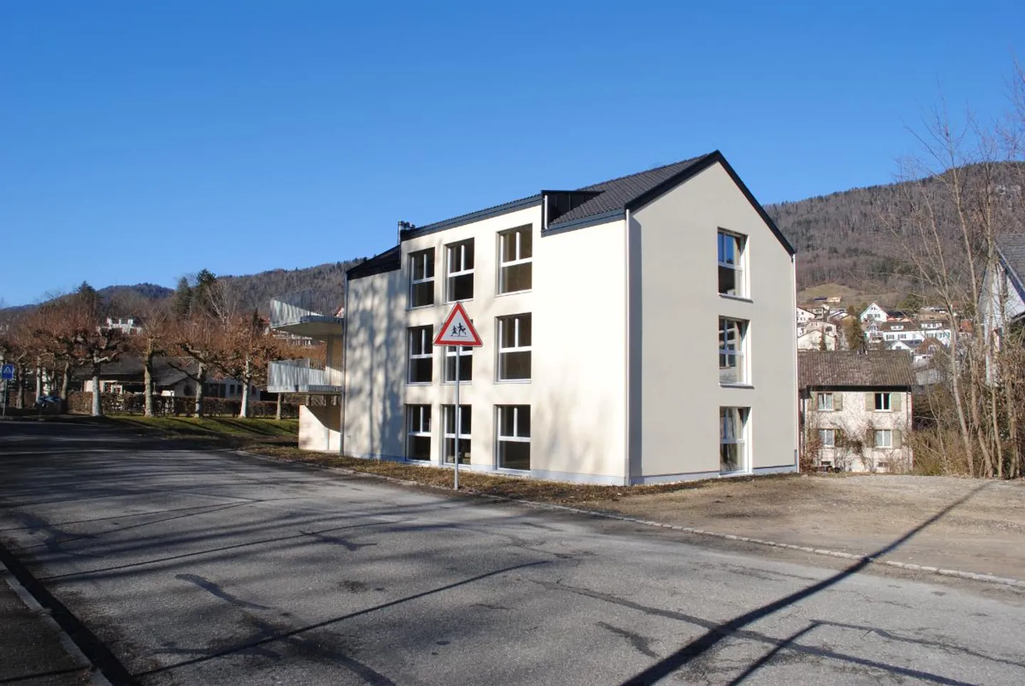 Nuovo edificio residenziale con 6 appartamenti - Foto 4 di 10