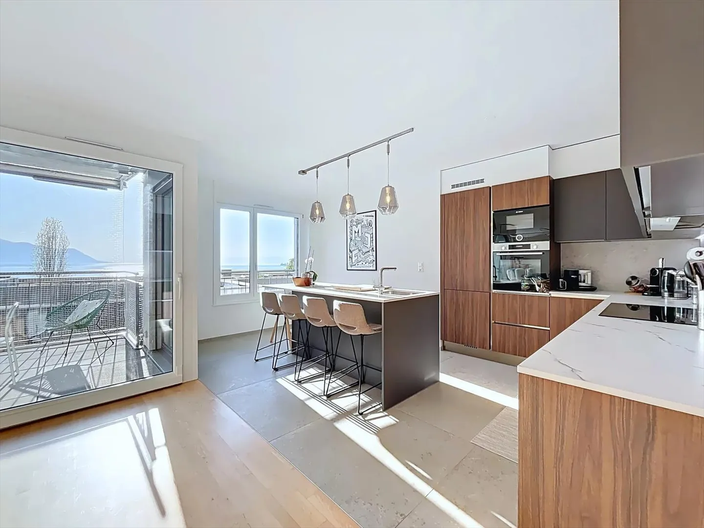 Appartamento con 4.5 stanze nel centro di Montreux - Foto 3 di 12