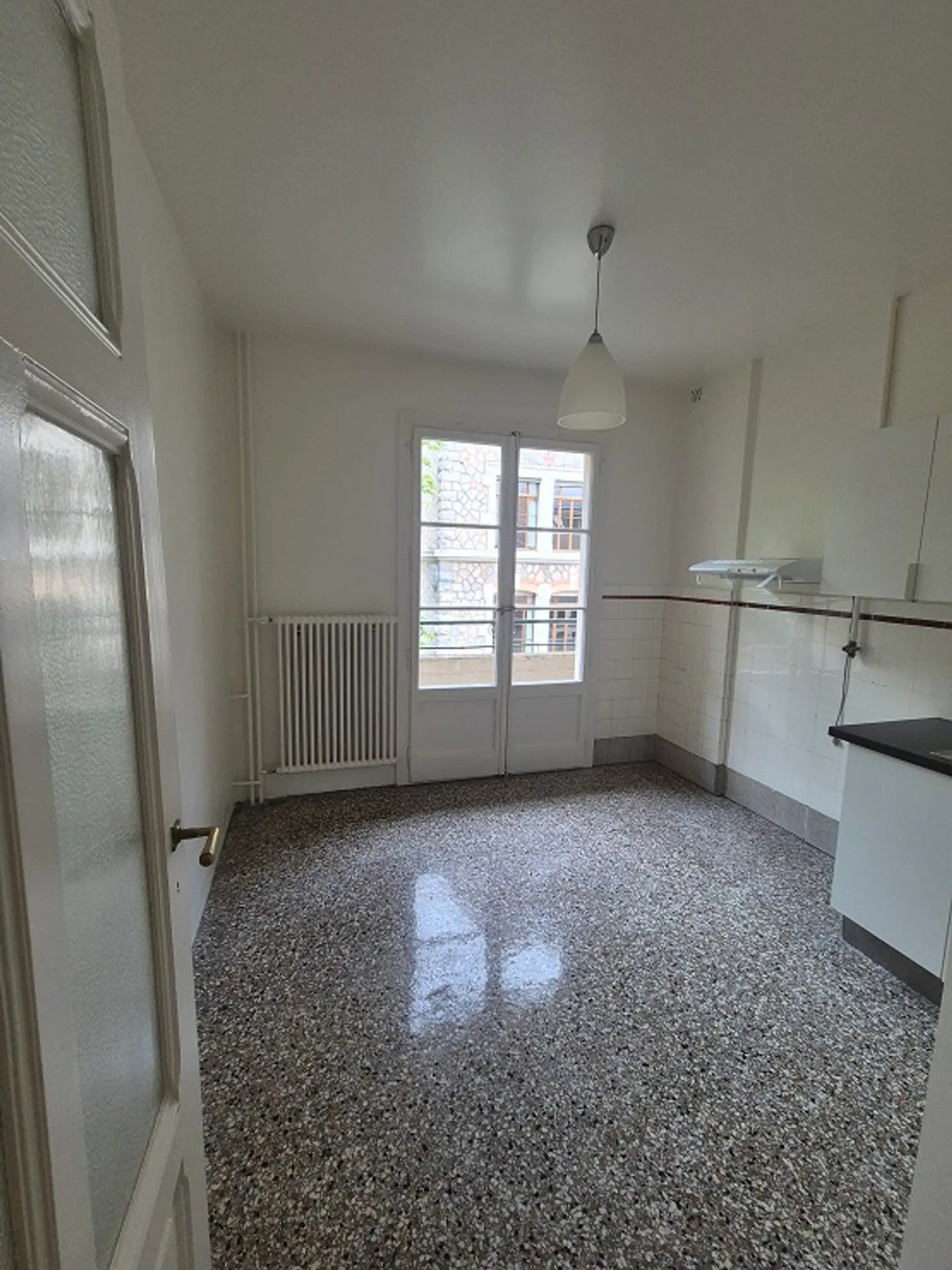 Appartement lumineux de 3.5 pièces - Photo 4 sur 6