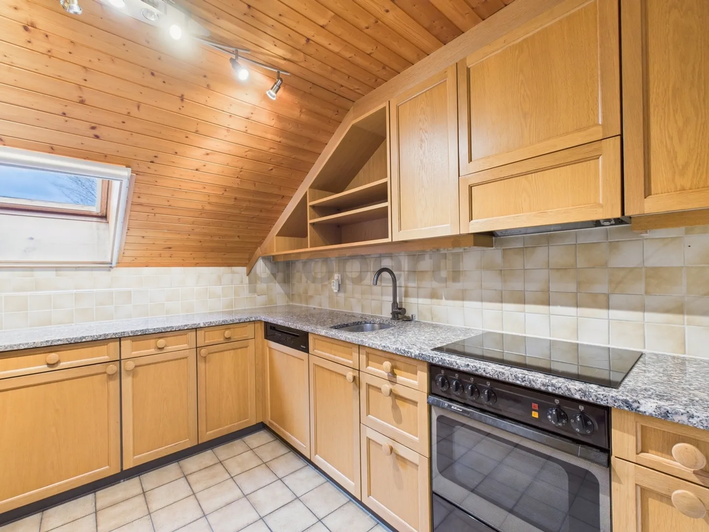 Charming Attic Apartment - Photo 4 of 13