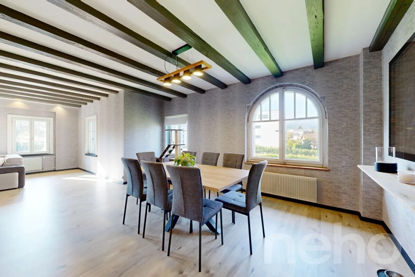 Magnificent renovated detached house - Photo 4 of 12