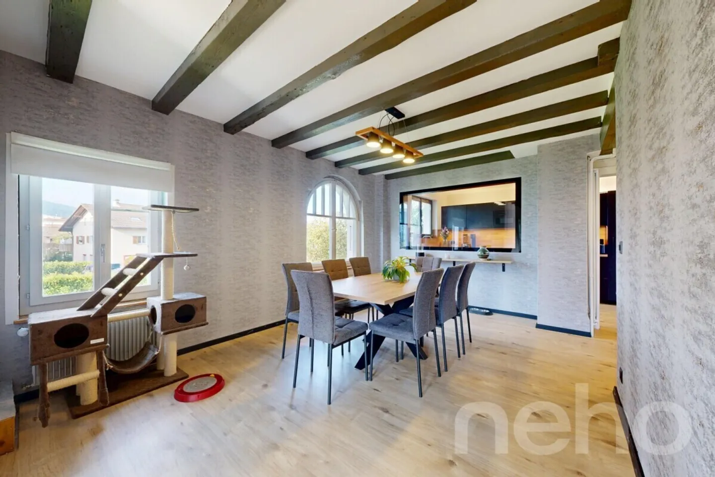 Magnificent renovated detached house - Photo 5 of 12