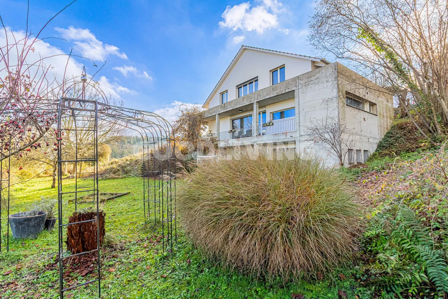 Panoramic View & Living Experience - Photo 1 of 9