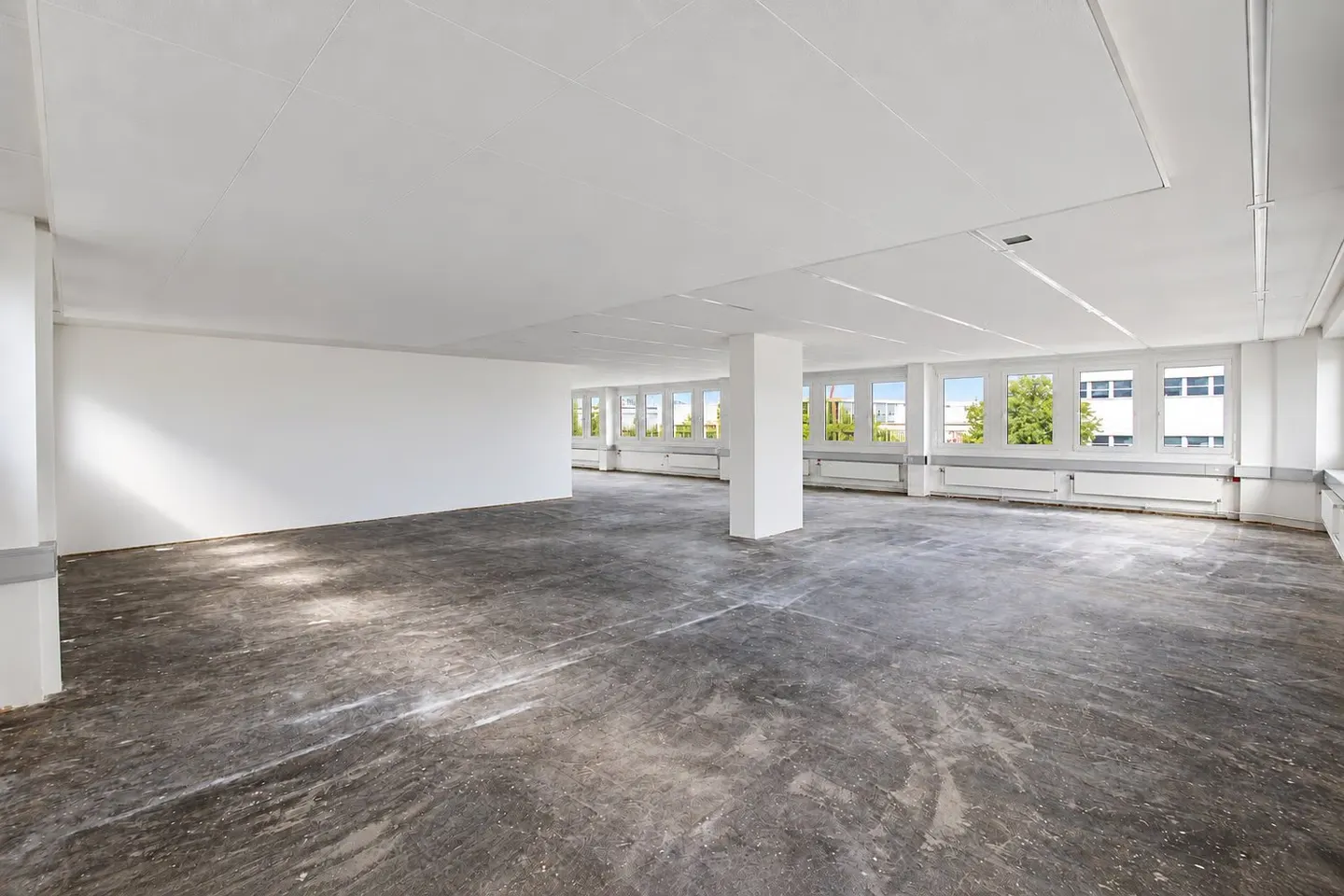 Geräumiger Gewerberaum in Horgen - Foto 1 von 5
