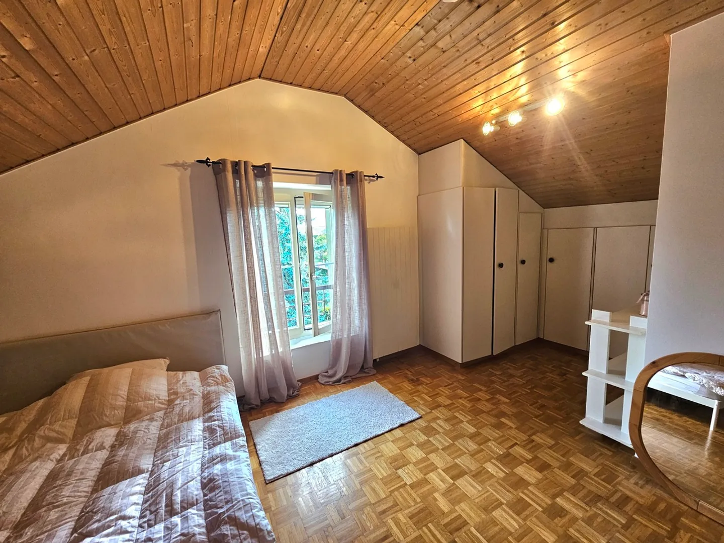 Möbliertes Zimmer mit eigenem Bad - Foto 3 von 5