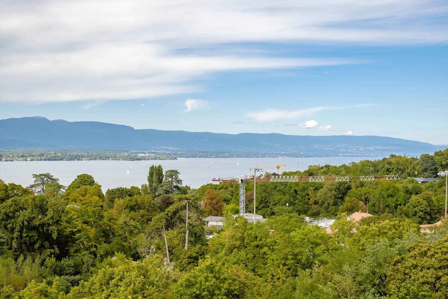 Exclusive! 5-room apartment with stunning views - Photo 10 of 11