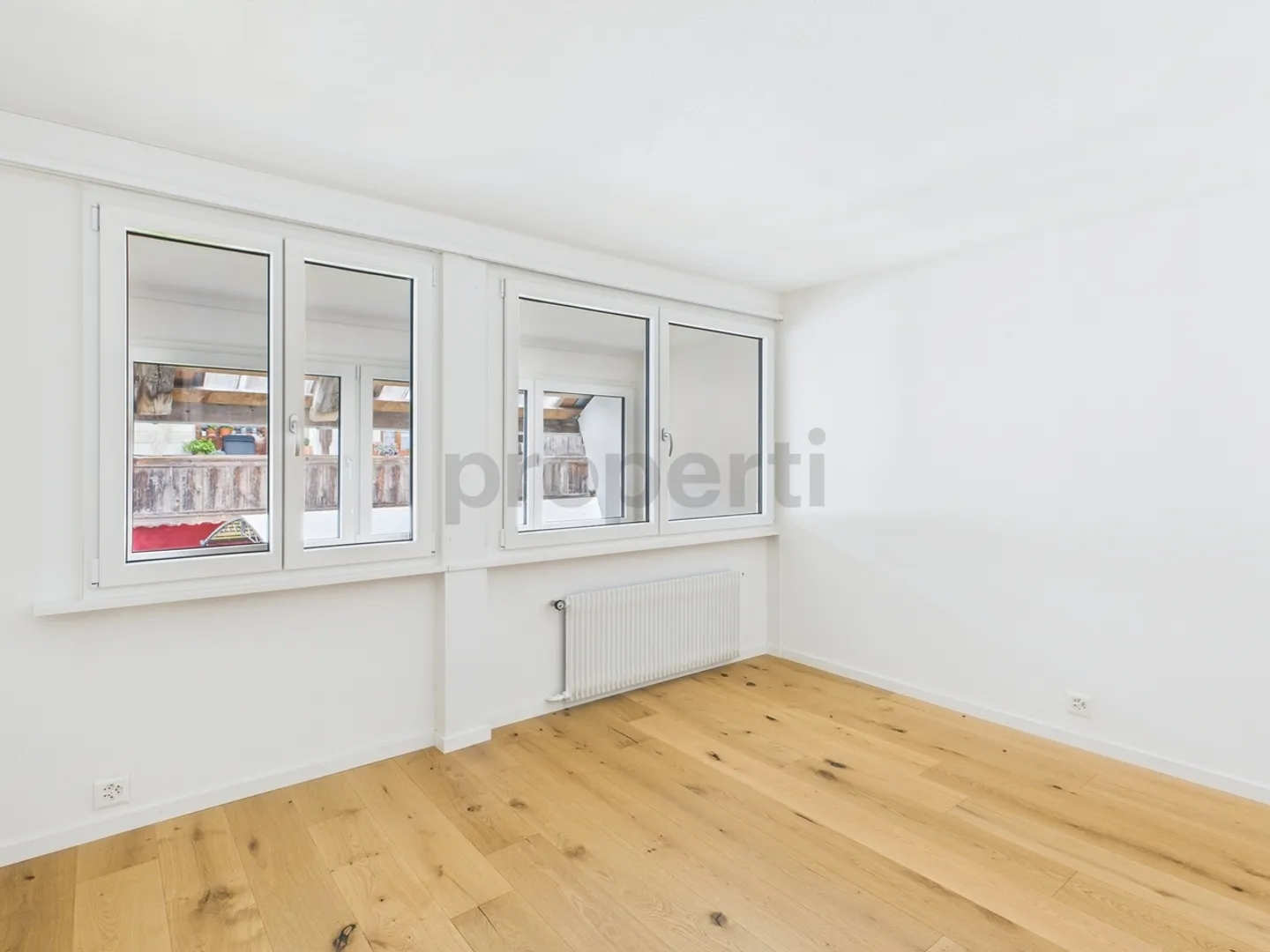 Incantevole casa familiare di 4,5 stanze in una posizione tranquilla a Langenthal - Foto 5 di 10