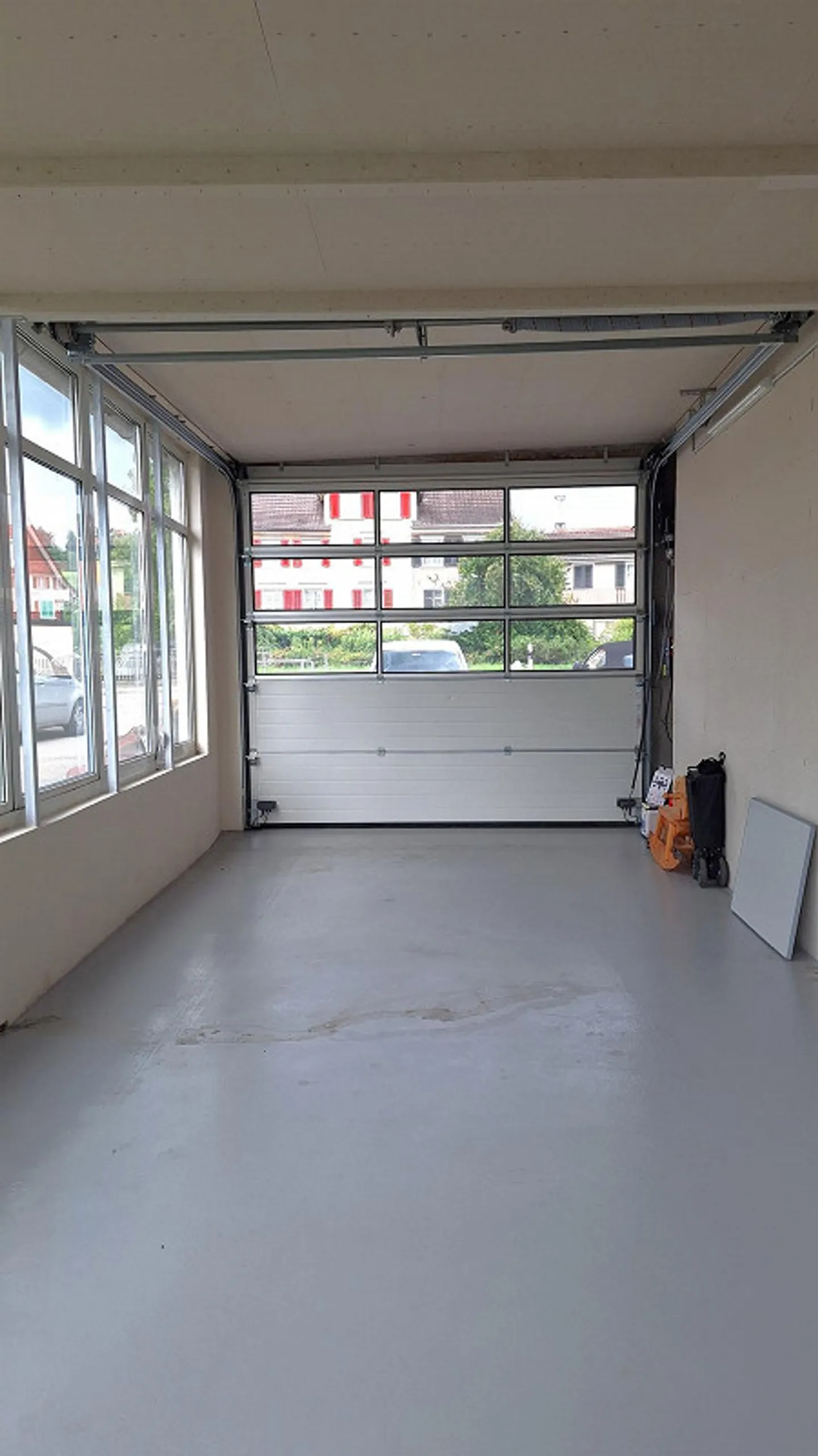 Spazio commerciale, di produzione, di officina - Foto 1 di 13