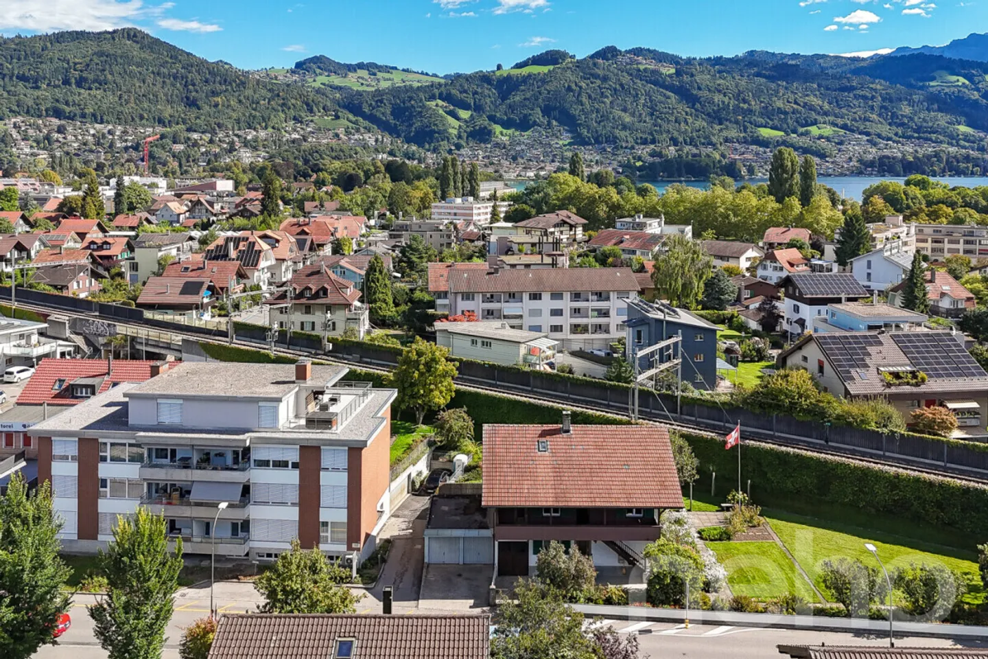 Familienidyll nahe am See - mit viel Platz und Potenzial - Foto 3 von 13
