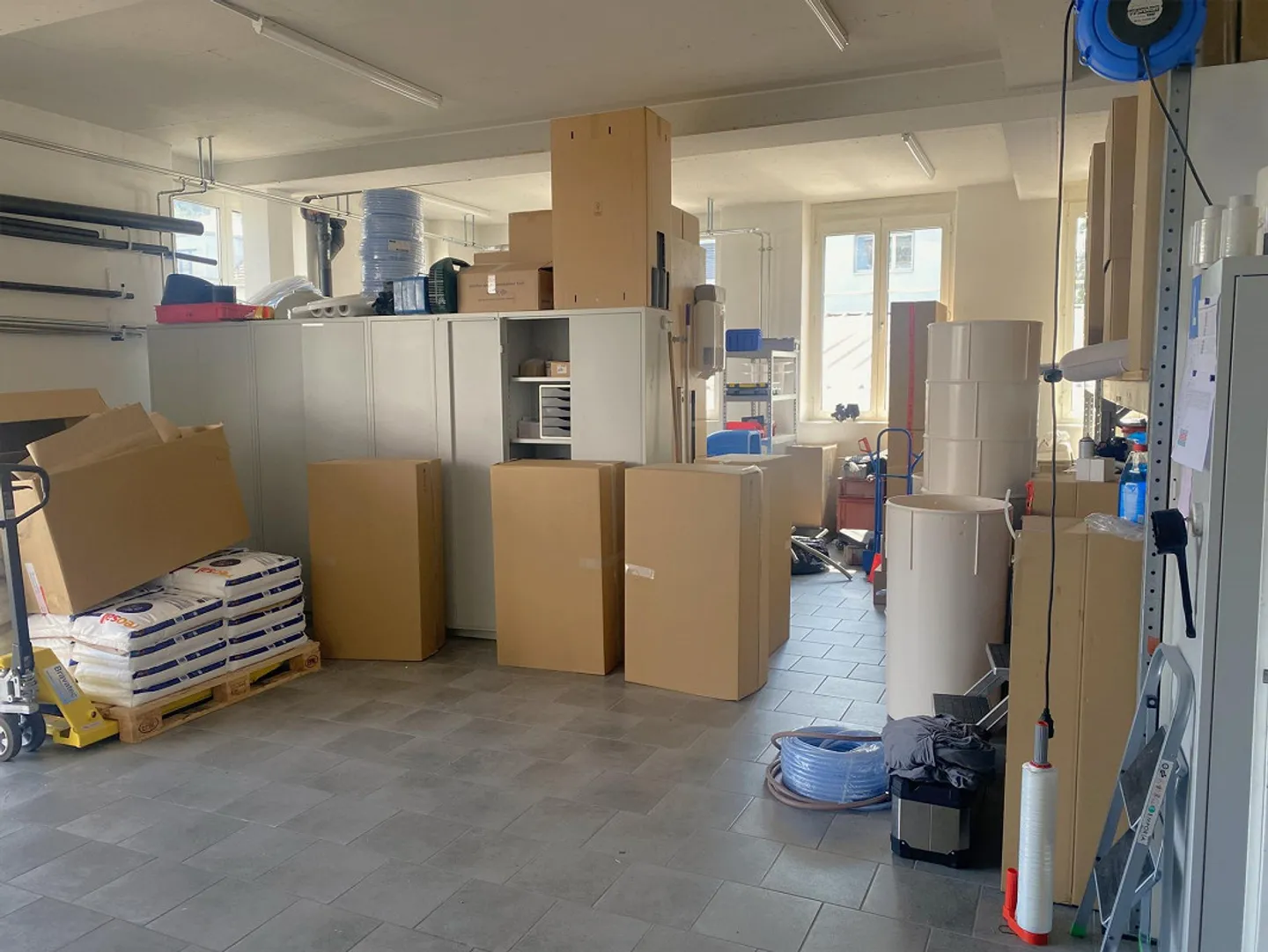 Spazio commerciale, di produzione, di officina - Foto 12 di 13