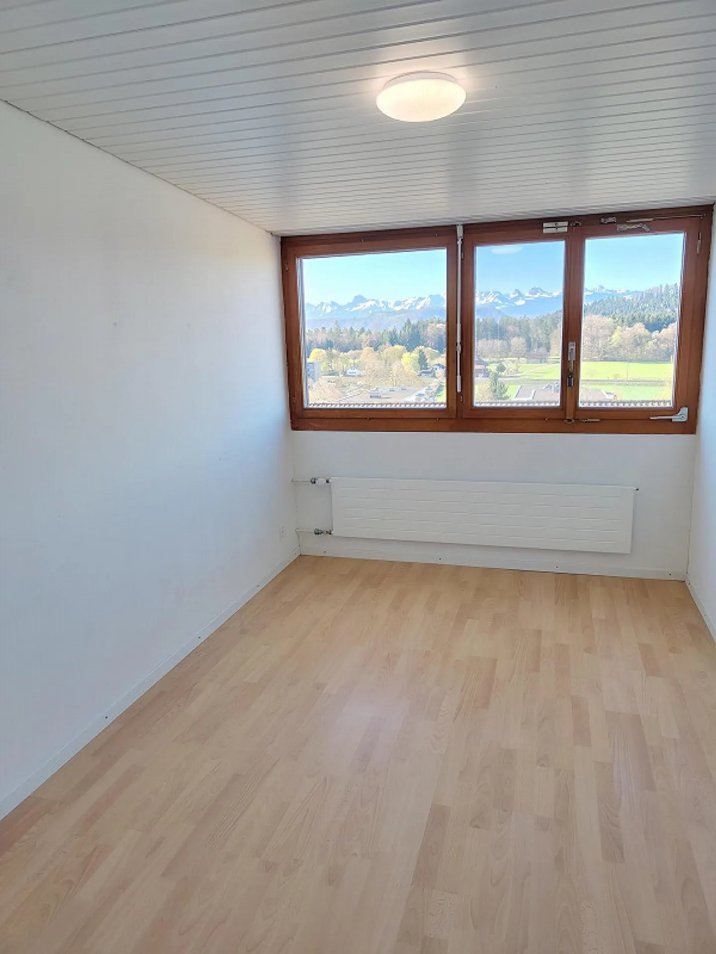 Charmantes Reihenhaus mit Garten - Foto 6 von 15