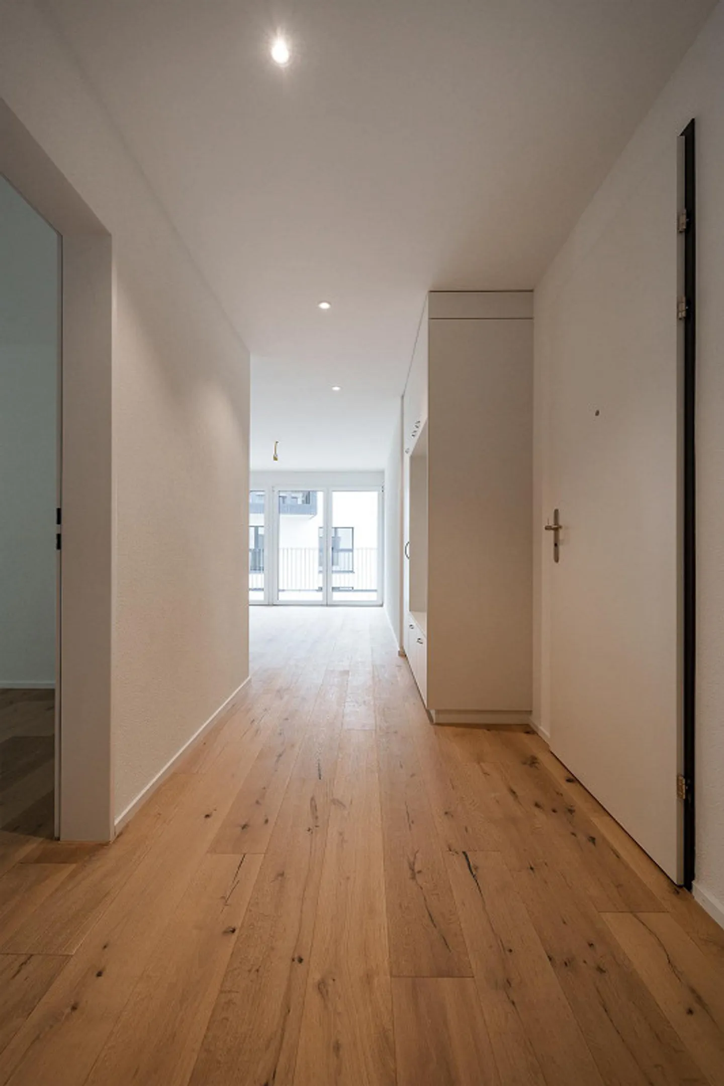 3.5 Room New Apartment! Modern, Central and in the Green! - Photo 4 of 10