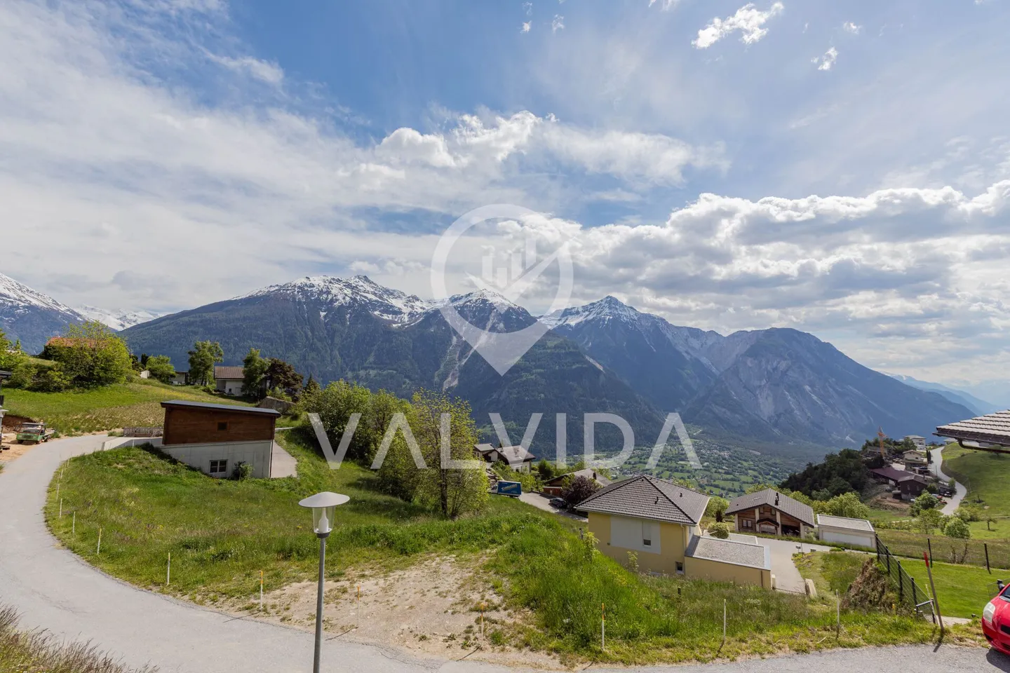 Ampia casa unifamiliare con fascino, vista panoramica e posizione soleggiata a Guttet-Feschel - Foto 13 di 26