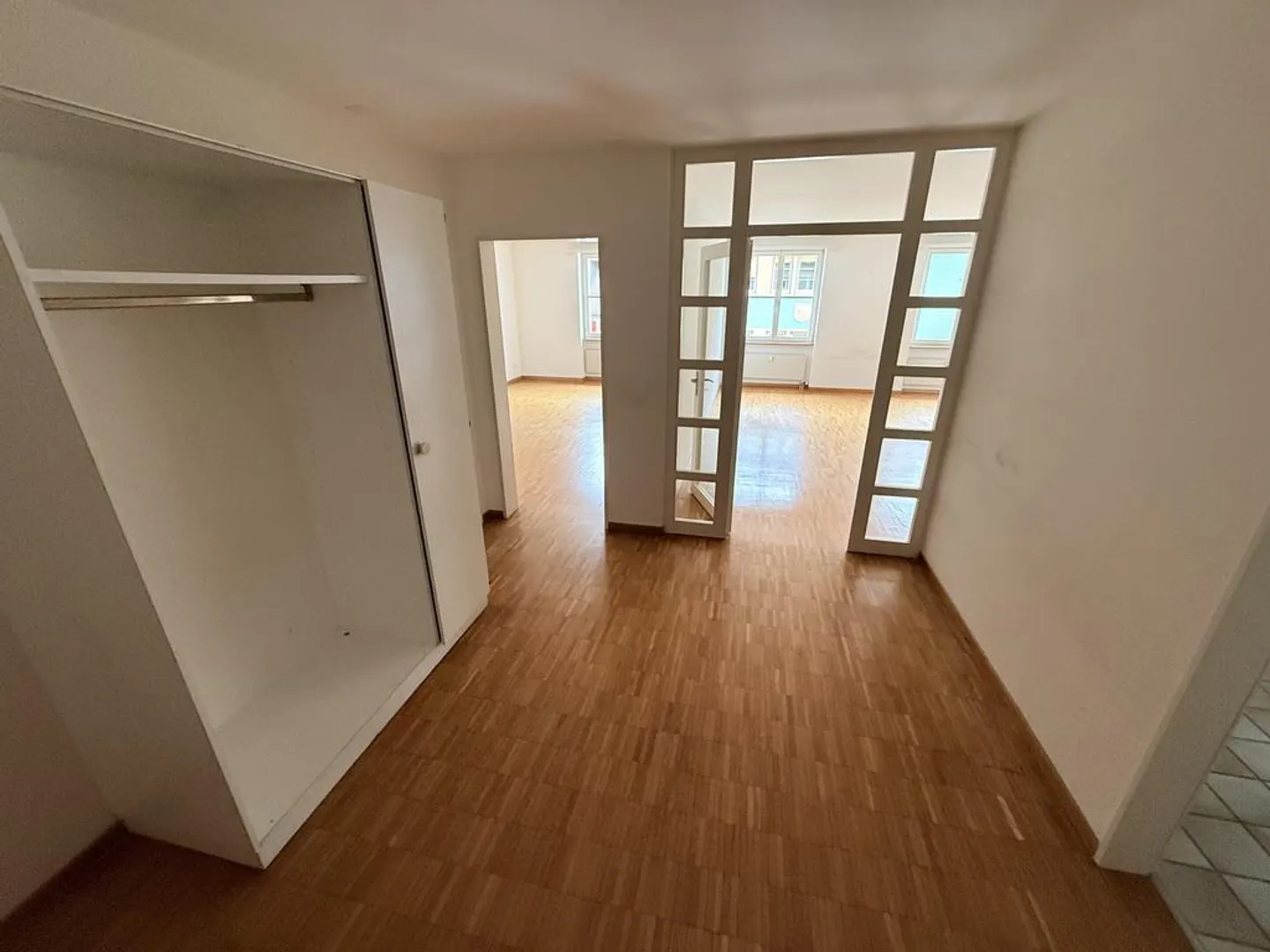 Vivere a Städtli Laufen: grande appartamento con 2 bagni - Foto 2 di 7