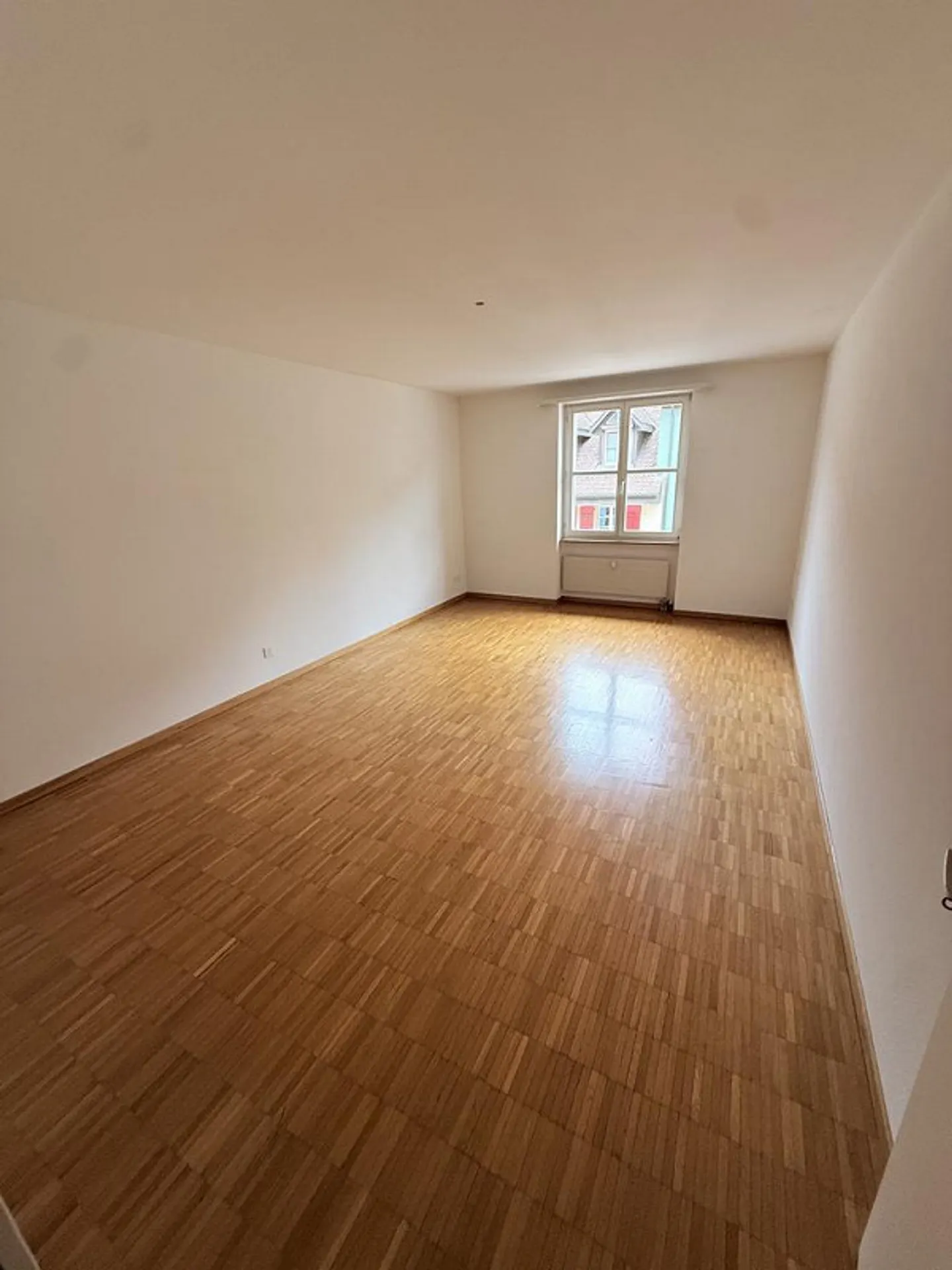 Vivere a Städtli Laufen: grande appartamento con 2 bagni - Foto 4 di 7
