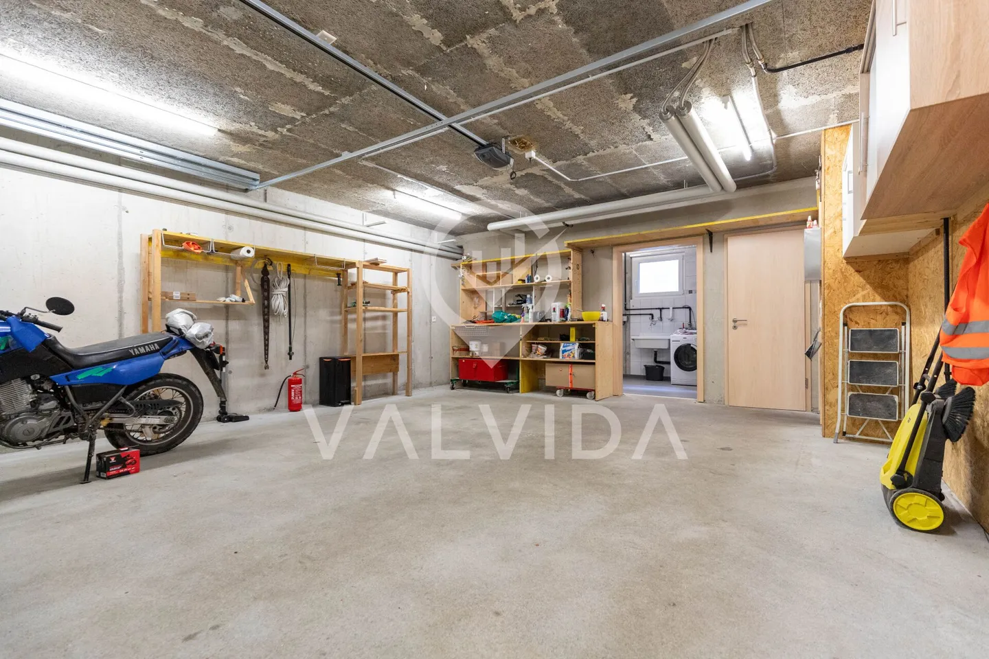 Ampia casa unifamiliare con fascino, vista panoramica e posizione soleggiata a Guttet-Feschel - Foto 23 di 26