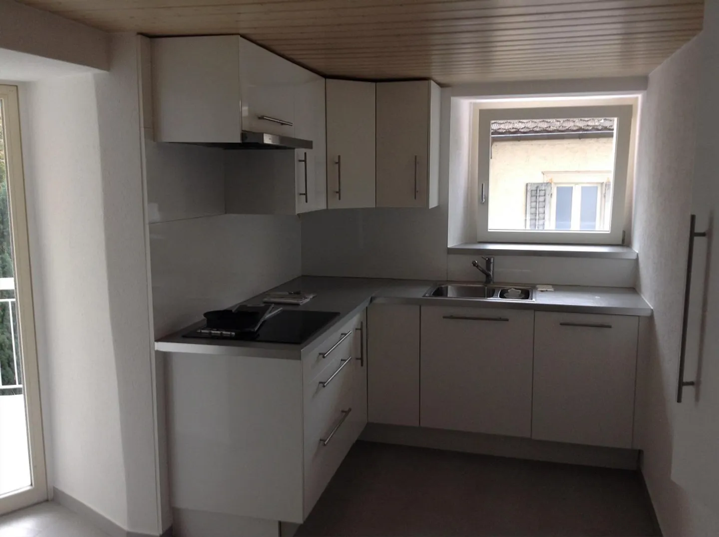 APPARTAMENTO 3 1/2 STANZE - Foto 2 di 7