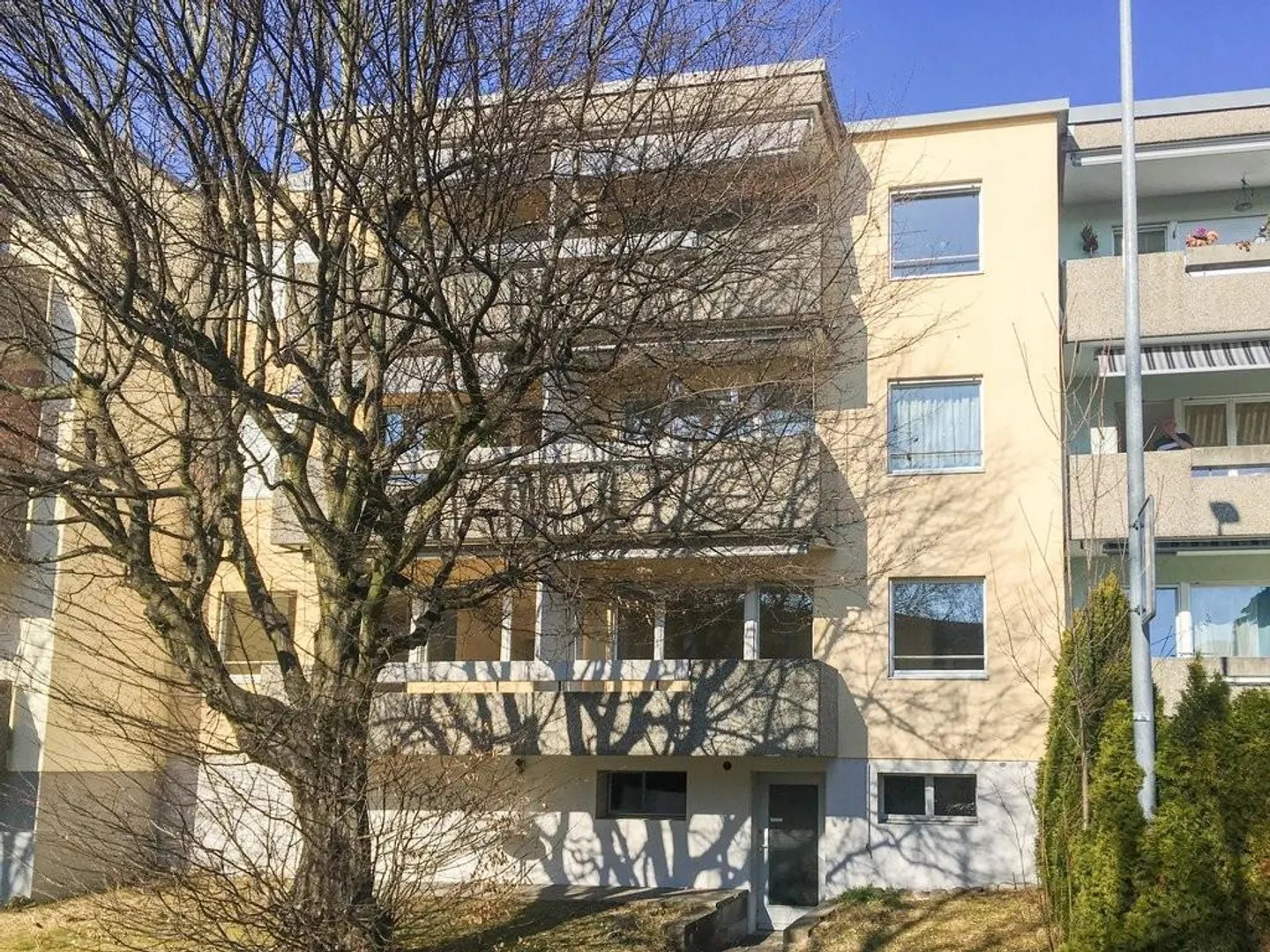 Appartamento 3.5 stanze con balcone - Foto 2 di 8