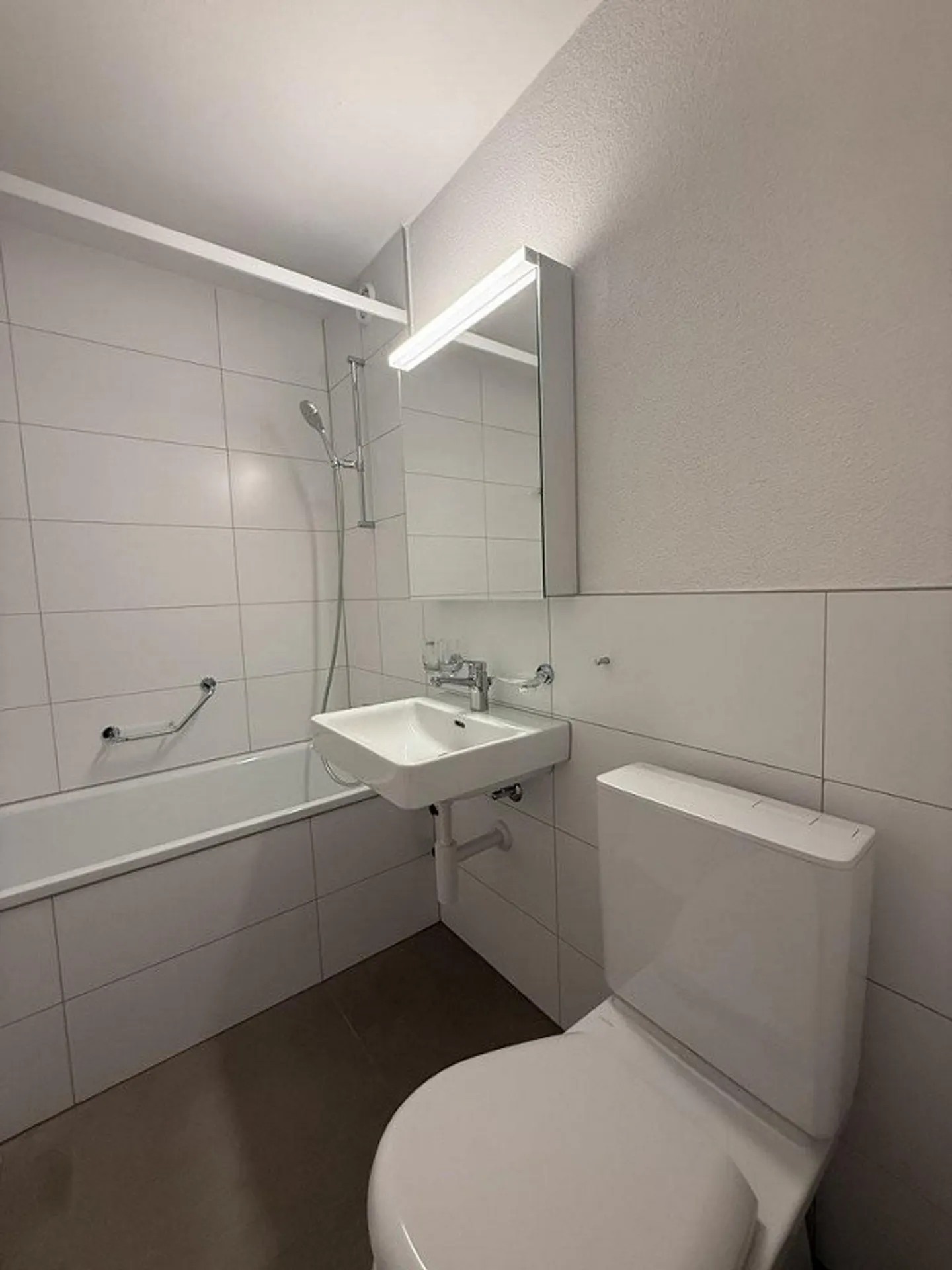 Appartamento 3.5 stanze con balcone - Foto 3 di 8