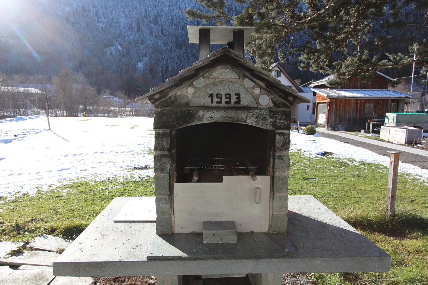 Casa unifamiliare accogliente con molto spazio e posizione residenziale tranquilla - Foto 15 di 19