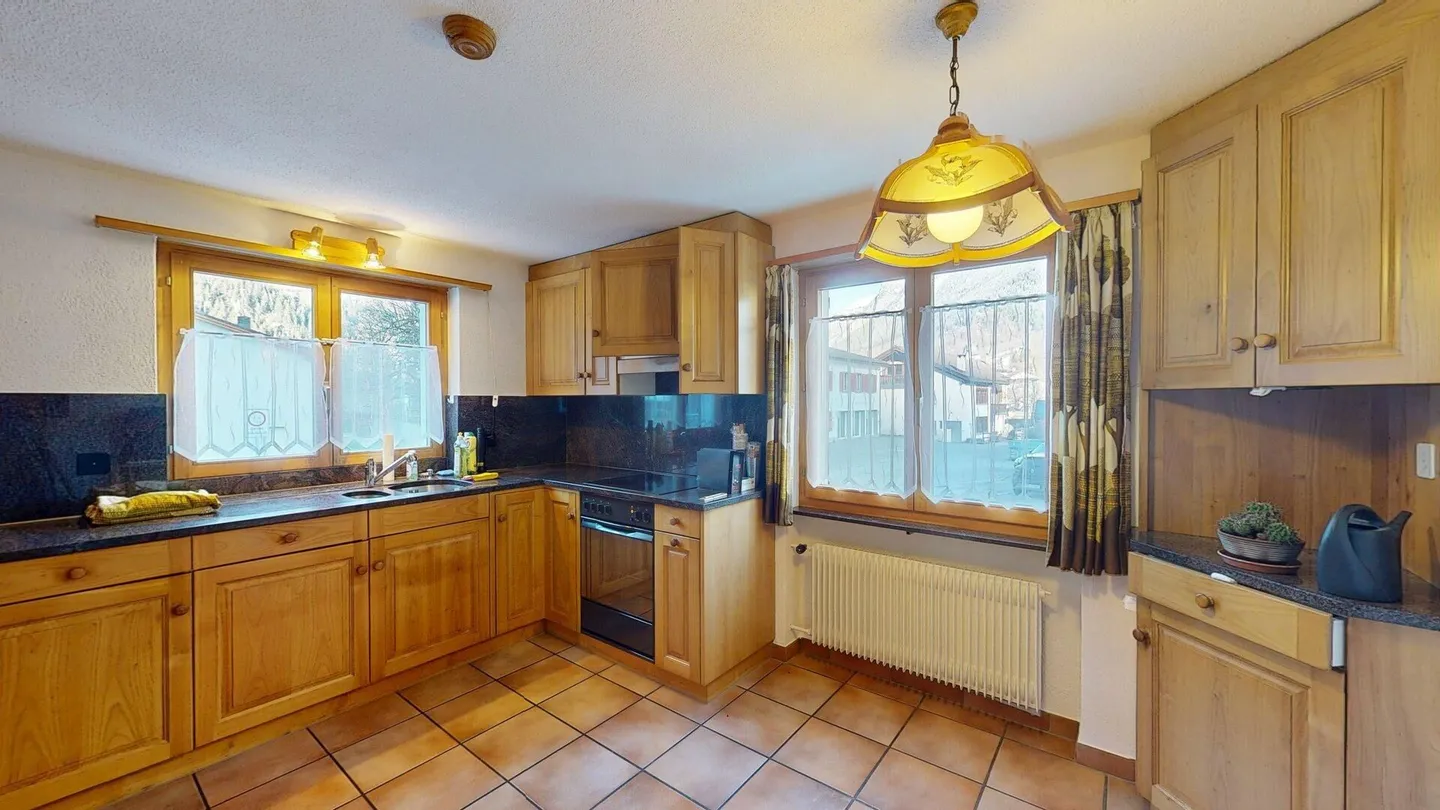 Casa unifamiliare accogliente con molto spazio e posizione residenziale tranquilla - Foto 3 di 19