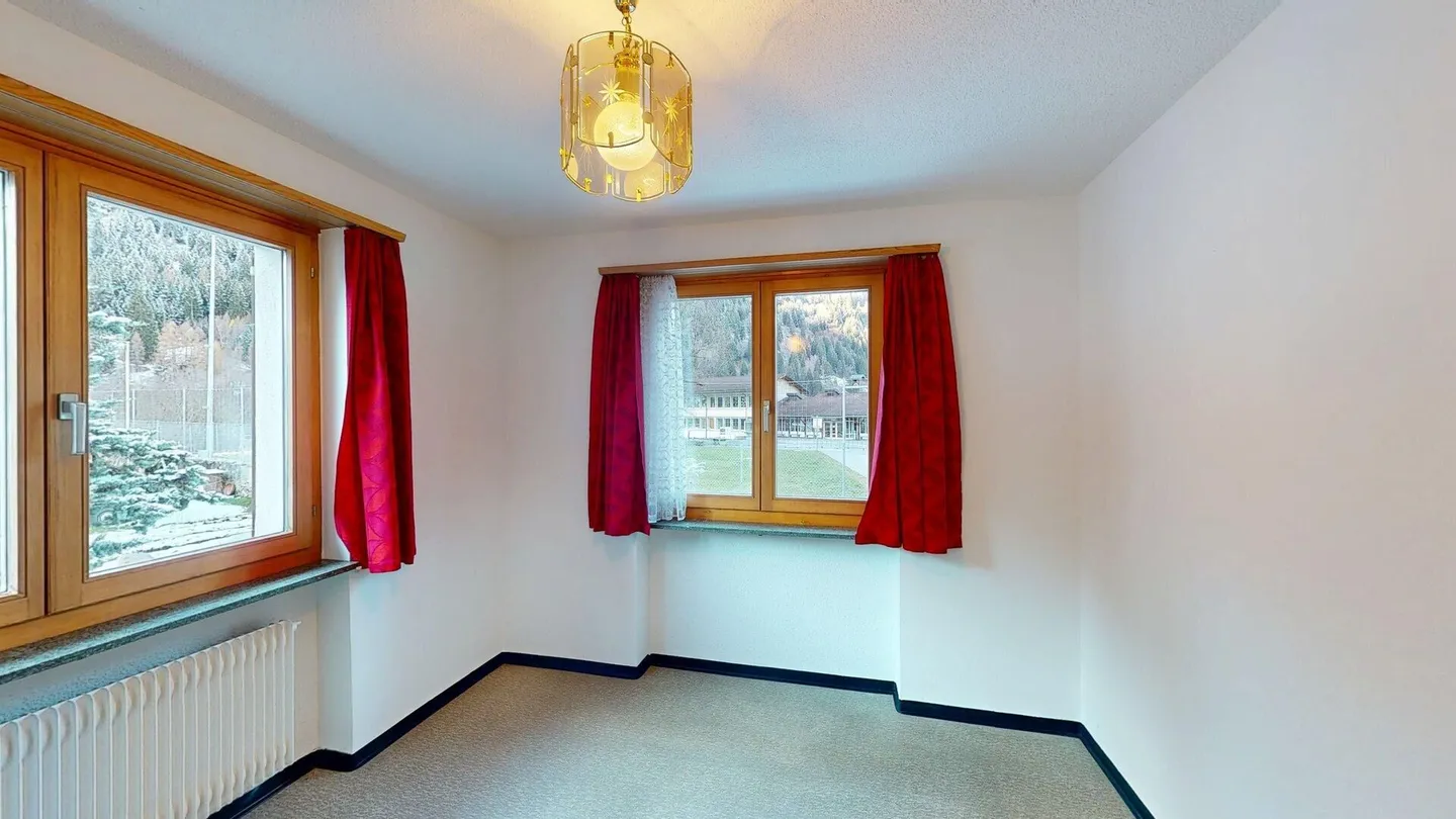 Casa unifamiliare accogliente con molto spazio e posizione residenziale tranquilla - Foto 5 di 19