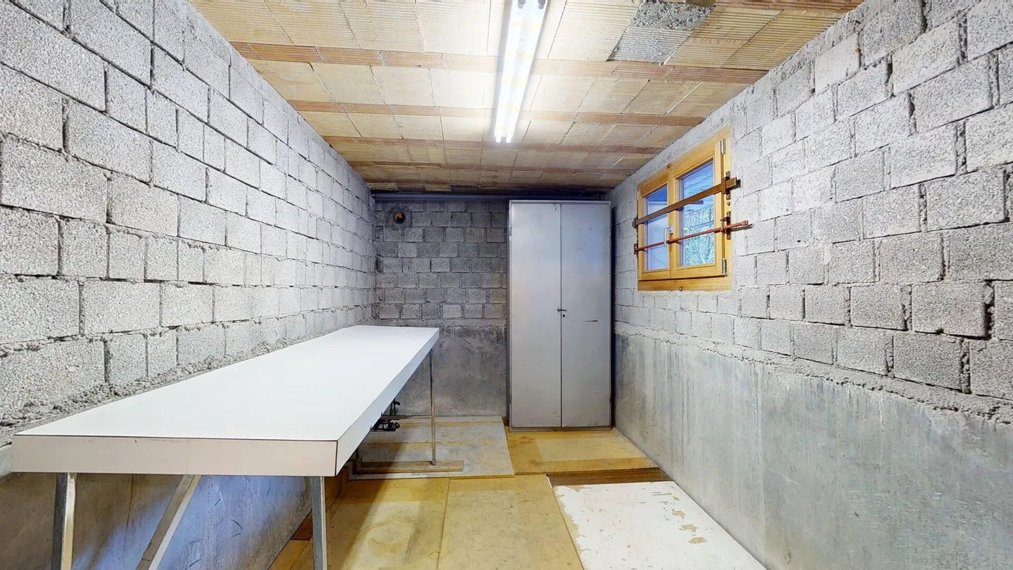 Casa unifamiliare accogliente con molto spazio e posizione residenziale tranquilla - Foto 9 di 19