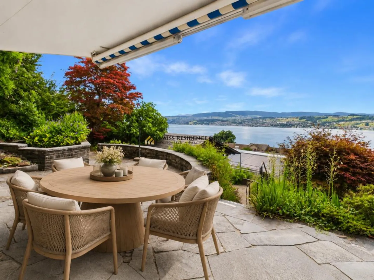 Maison individuelle avec grand jardin et magnifique vue sur le lac - Photo 2 sur 17