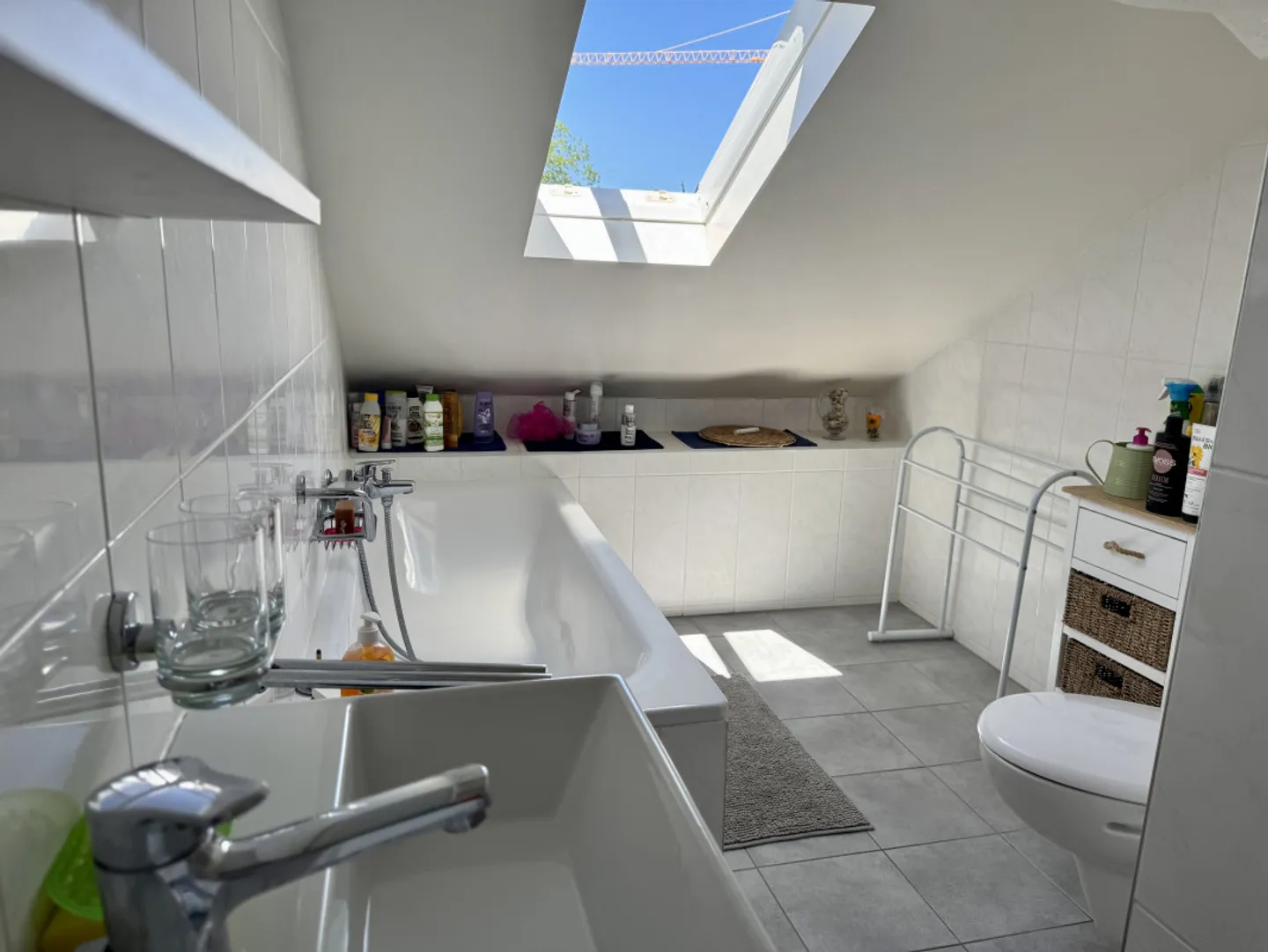 Posizione centrale per questa bella casa con 4 camere da letto - Foto 6 di 10