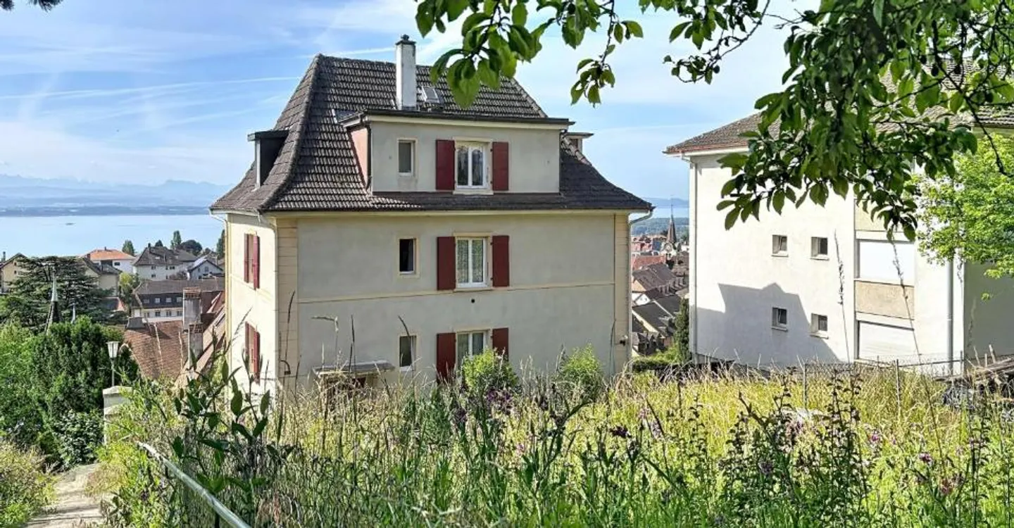Immeuble 11 pièces - Peseux-6a - Foto 1 di 8