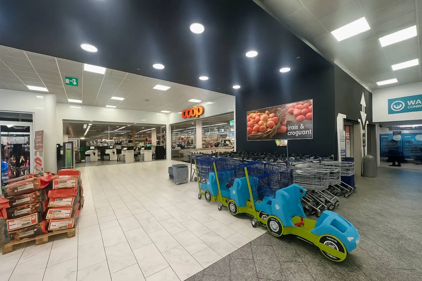 Arcade of 85 m2 ideally located in Sion - Photo 2 of 4