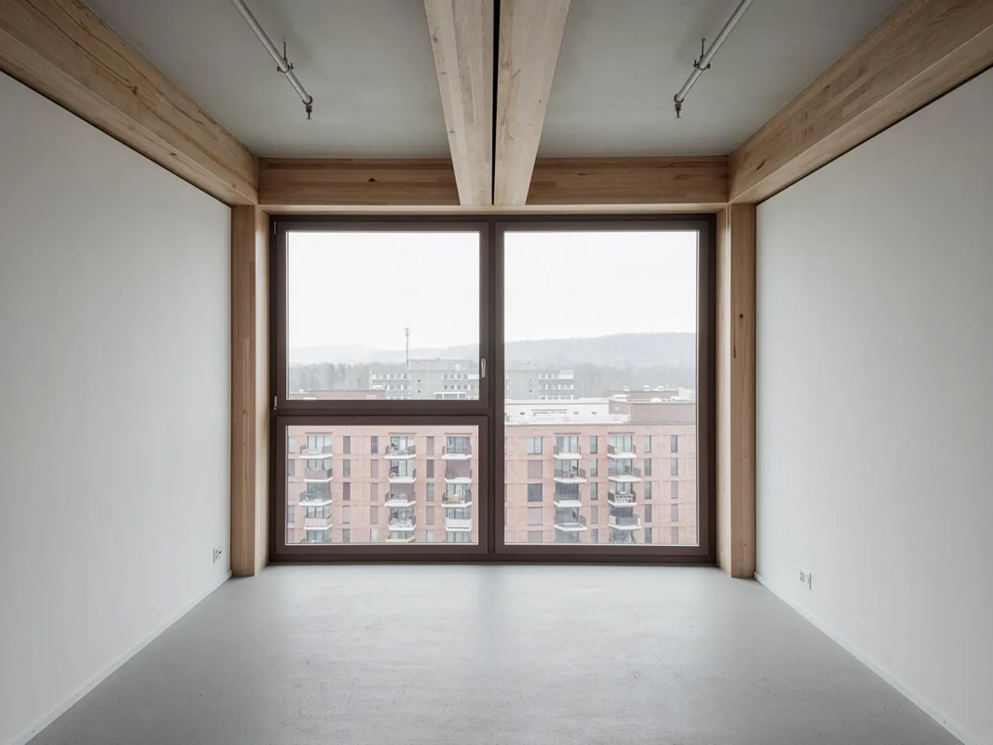 LOUER SANS CAUTION - Visitez l'appartement dans la tour en bois maintenant - Photo 8 sur 11