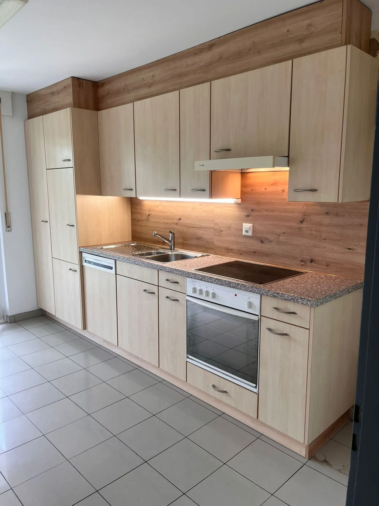 Spacious 4.5 room apartment for rent in a peaceful and green setting in Villaraboud - Photo 16 of 19