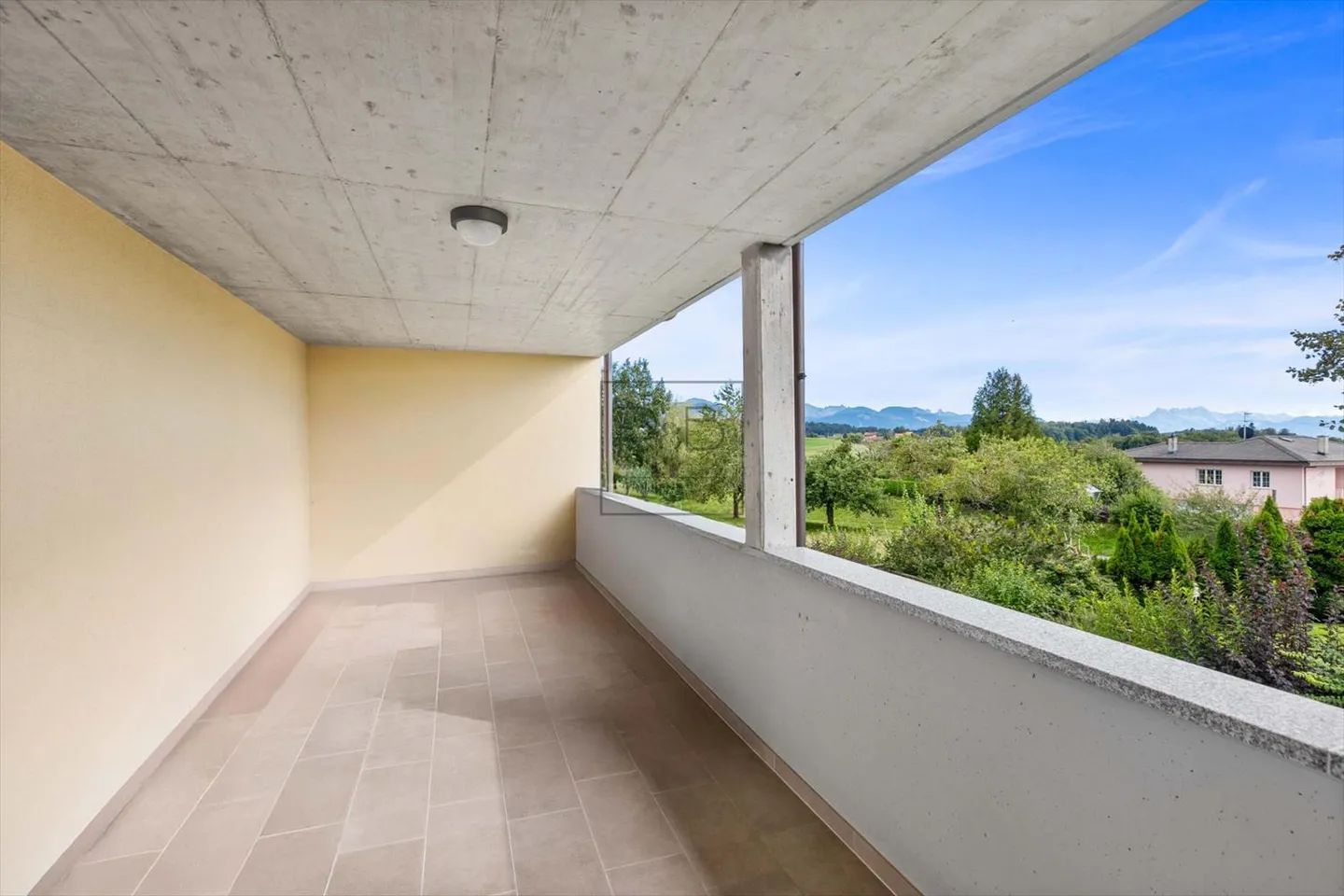 Appartamento in affitto - Foto 9 di 10