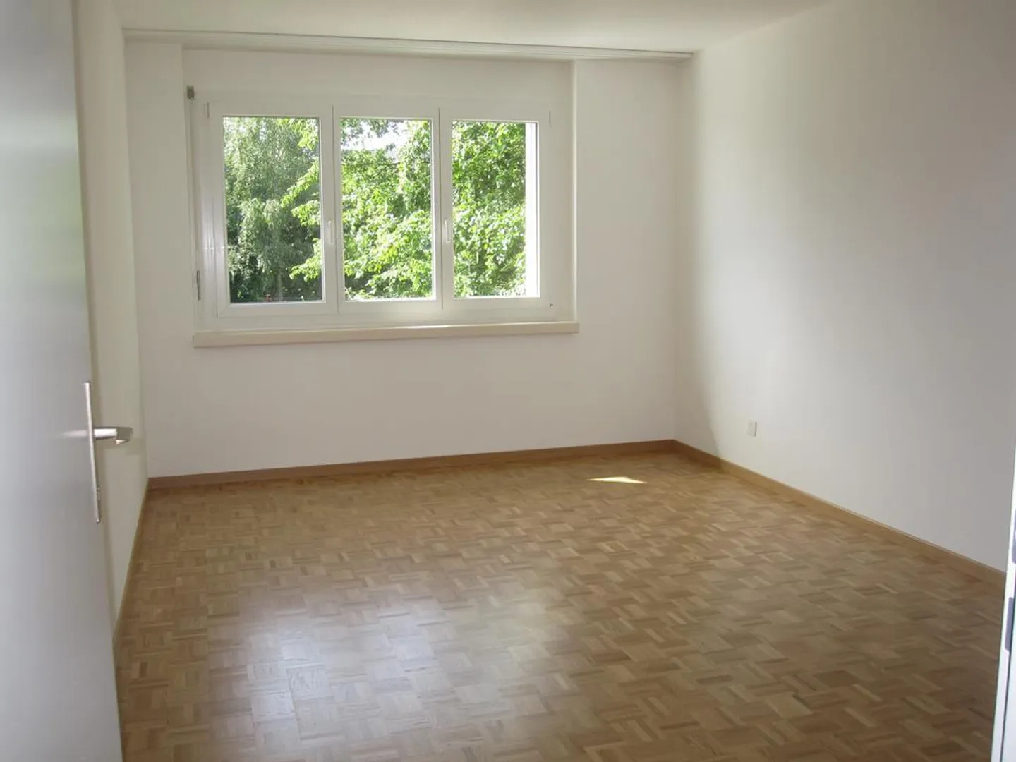 Appartement attrayant dans un emplacement calme limité jusqu'au 30.06.2027 - Photo 1 sur 4