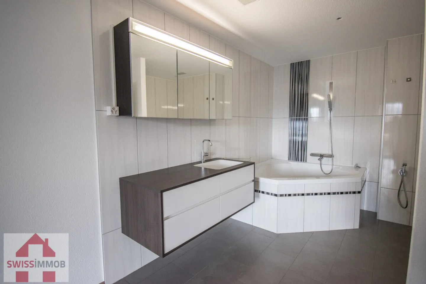 SUPERB MODERNES WOHNUNG - Foto 6 von 8