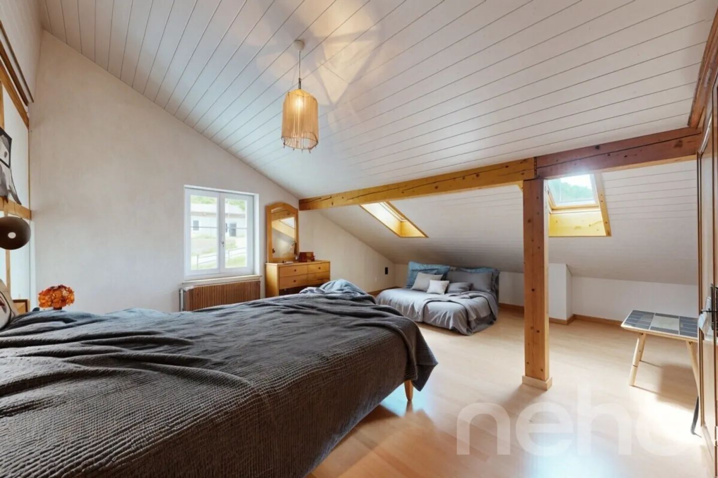 Large renovated house with vast garden in St-Imier - Photo 9 of 12