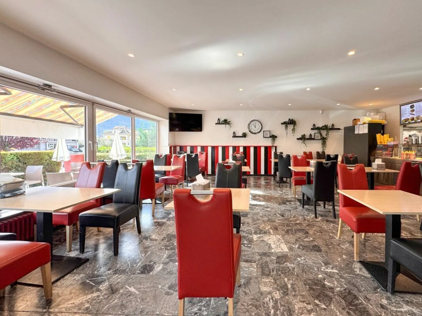 Ristorante Pizzeria-Kebab a Fully - Foto 6 di 8