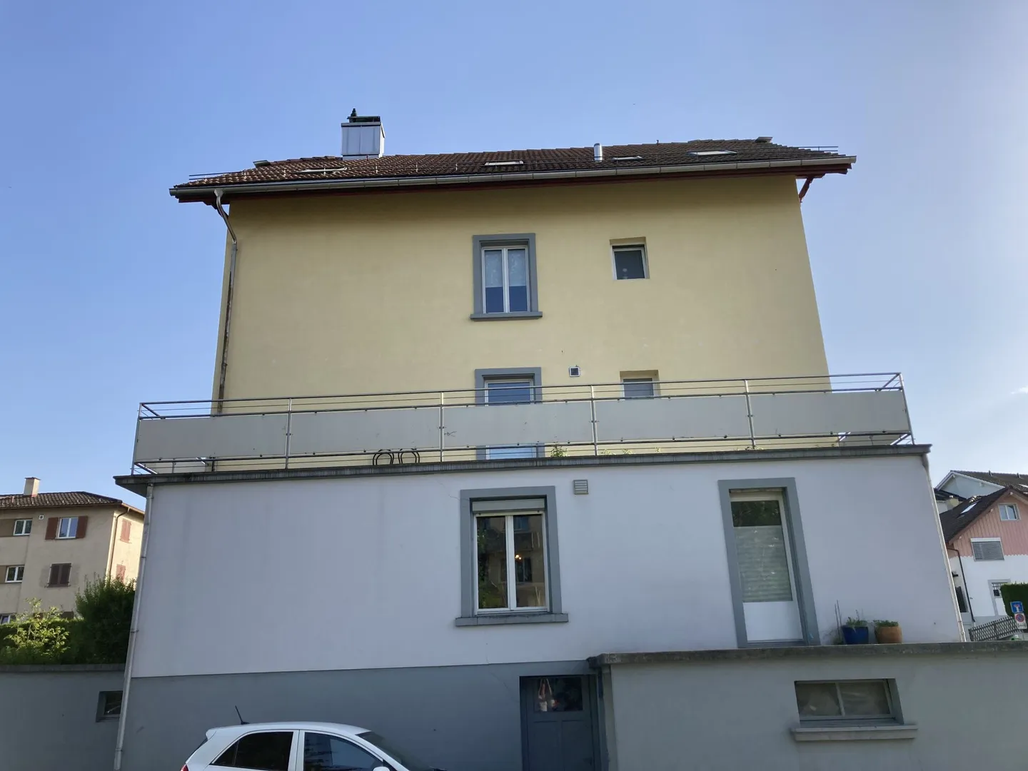 Appartement agréable de 4,5 pièces avec grande terrasse - Photo 2 sur 10
