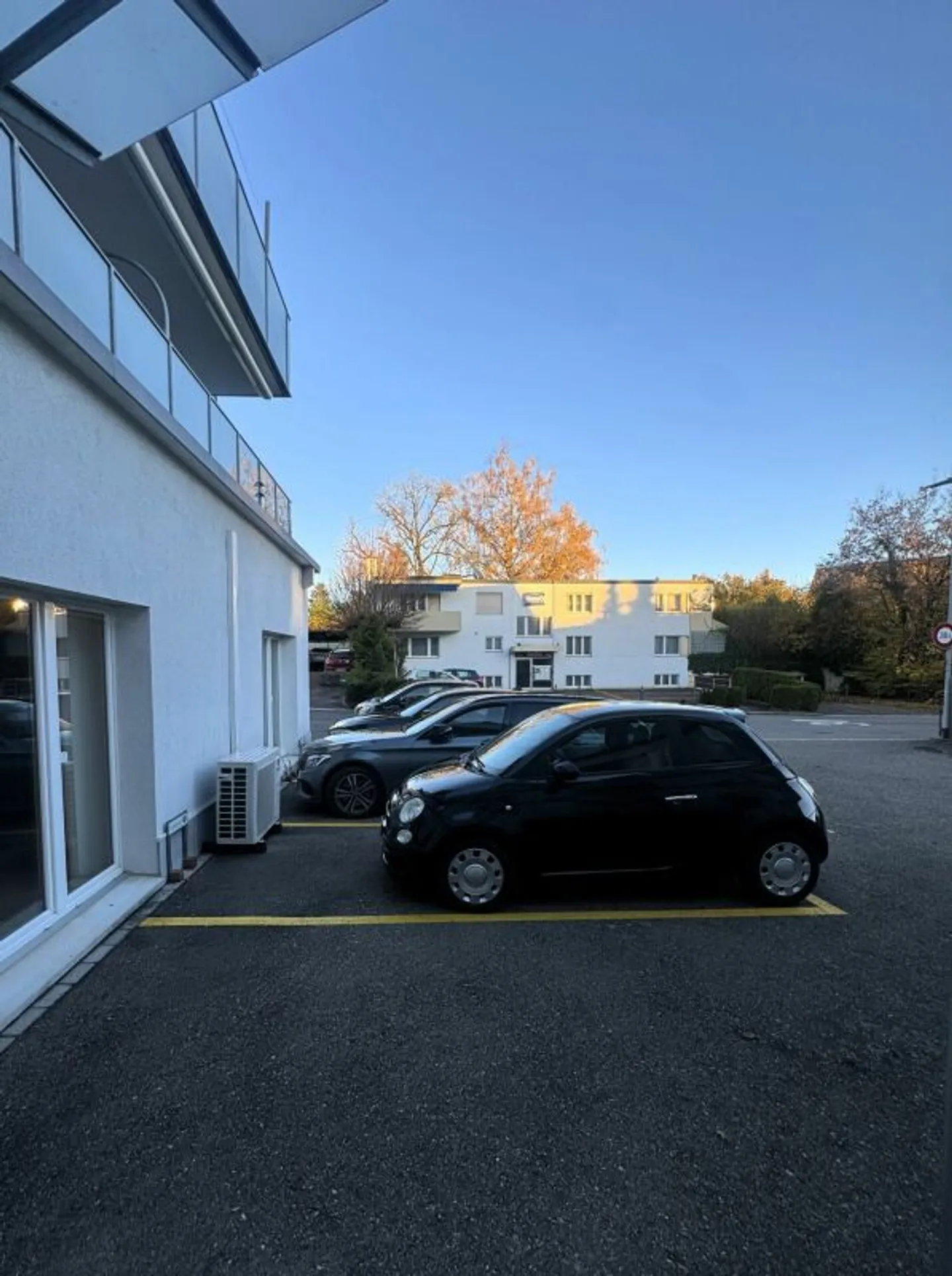 Espace commercial moderne et polyvalent dans un emplacement de choix au cœur de Brüttisellen - Photo 11 sur 11