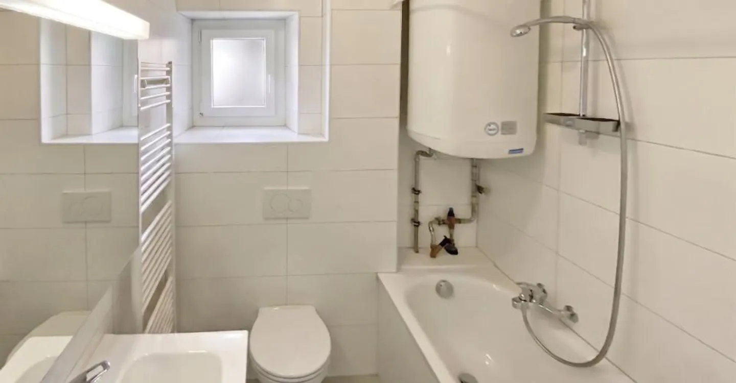Edificio in vendita a Vallorbe - 3 appartamenti di 80 m² - Foto 9 di 12