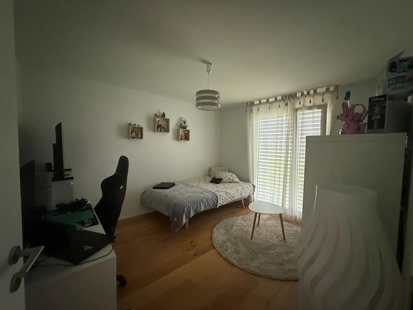 Appartement avec cuisine ouverte et balcon - Photo 5 sur 8