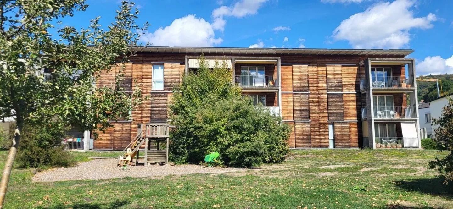 Vivere in modo intelligente nel verde! Incantevole appartamento con 2 camere e balcone - Foto 1 di 12