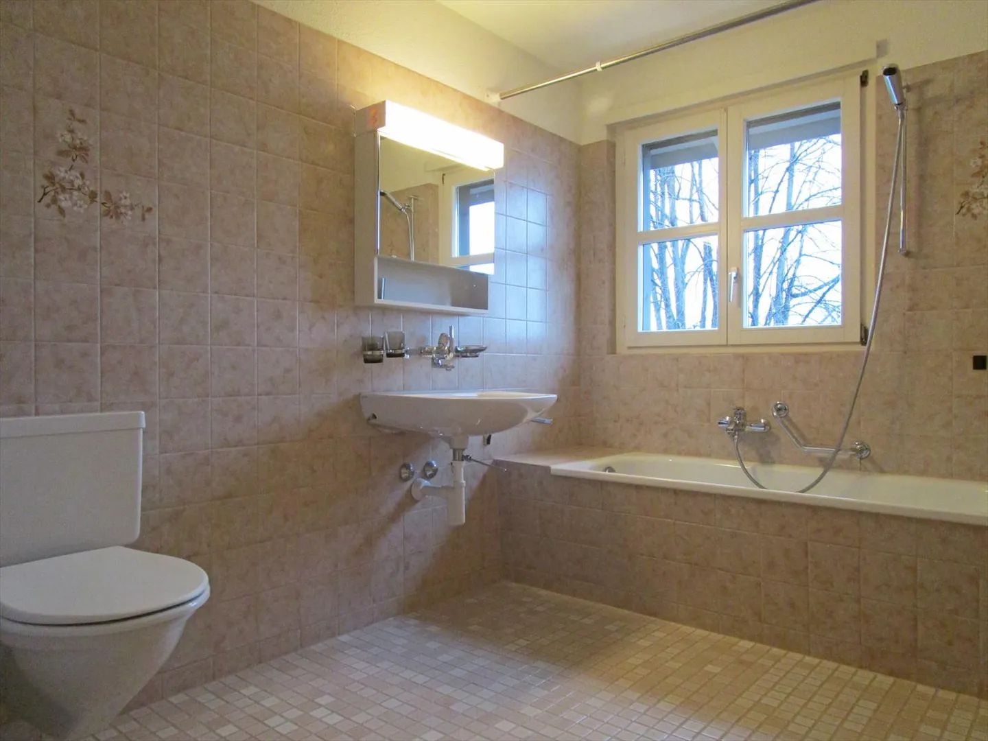 Attique à louer - Photo 5 sur 6