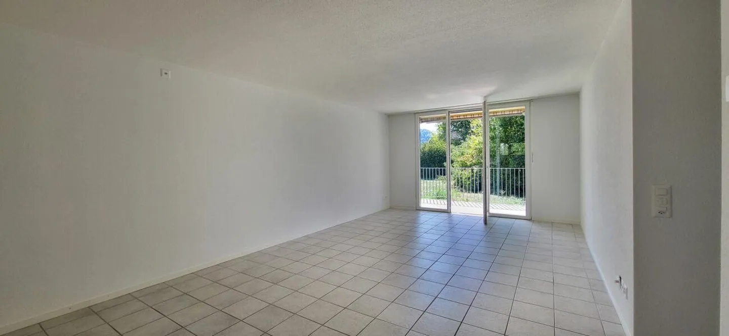 Vivere in modo intelligente nel verde! Incantevole appartamento con 2 camere e balcone - Foto 4 di 12
