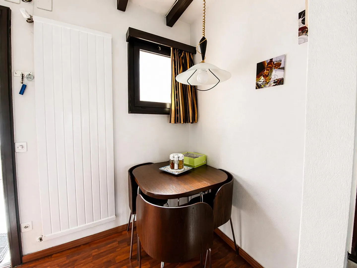 Montagnola - Beau Duplex 2.5 Pièces - avec Terrasse Privée et Parking dans le Garage Souterrain - Photo 2 sur 11