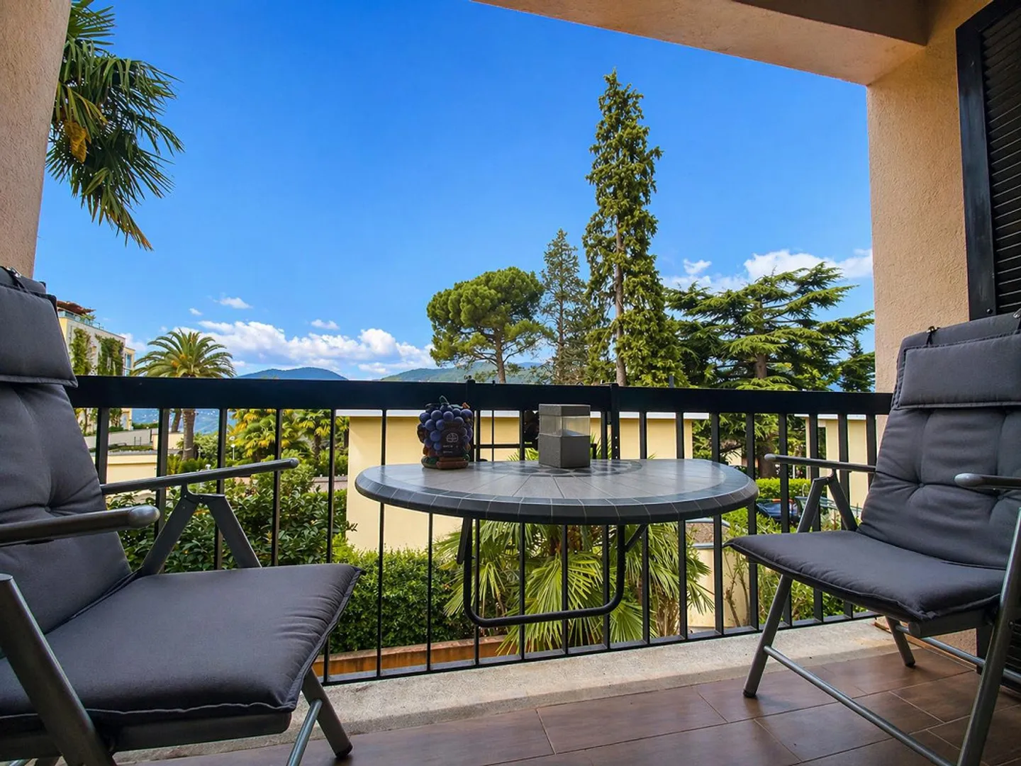 Montagnola - Beau Duplex 2.5 Pièces - avec Terrasse Privée et Parking dans le Garage Souterrain - Photo 1 sur 11