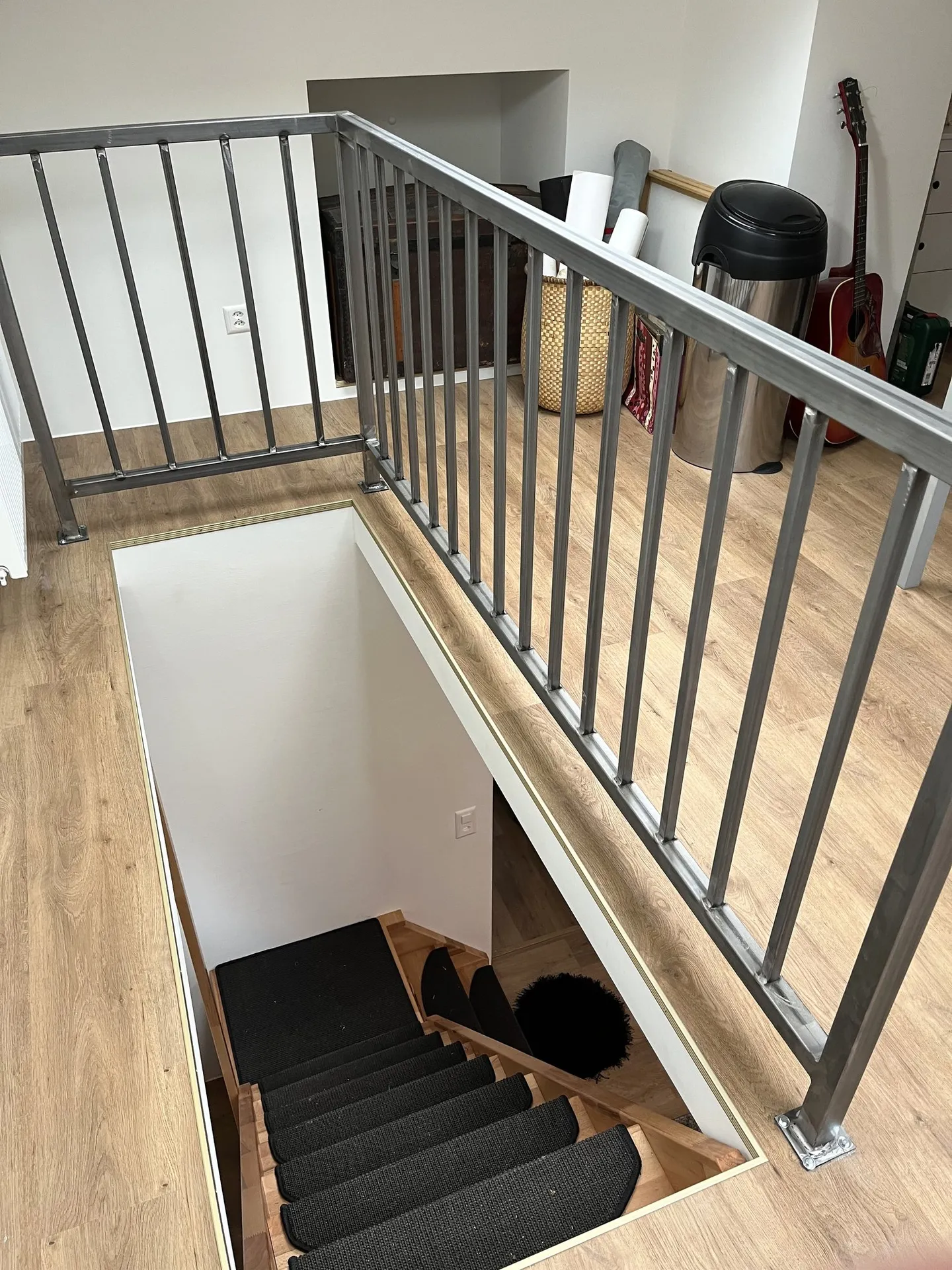 Renoviertes Haus mit großem Grundstück, Veranda, 2 Terrassen, 2 Garagen - Foto 39 von 42