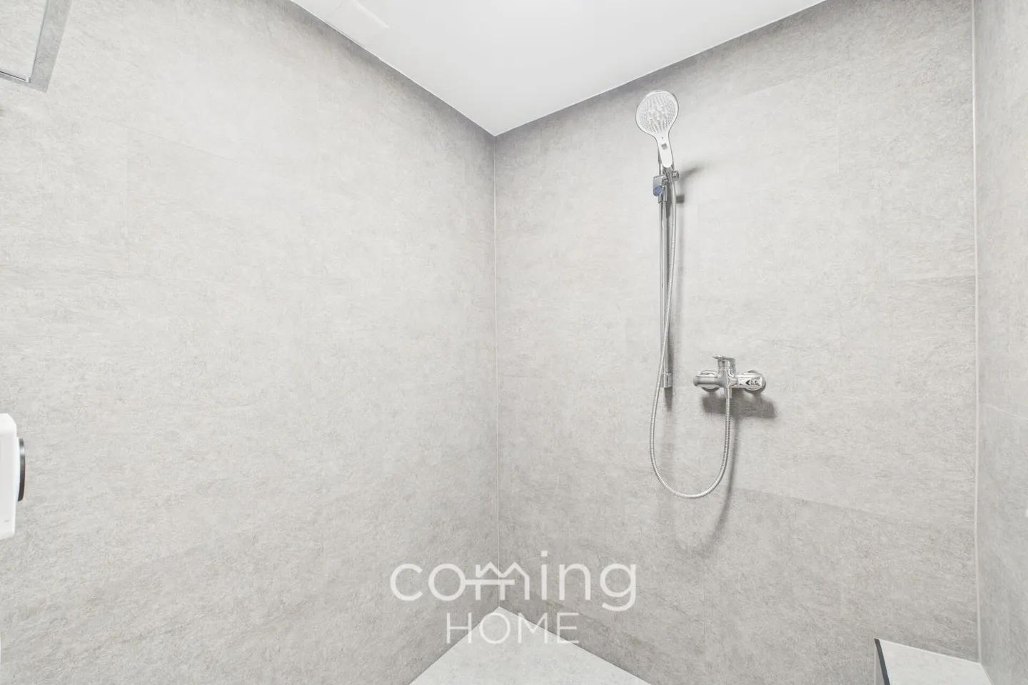 Vollständig renovierte 2,5-Zimmer-Wohnung in Ried-Brig mit Bergblick - Foto 8 von 12