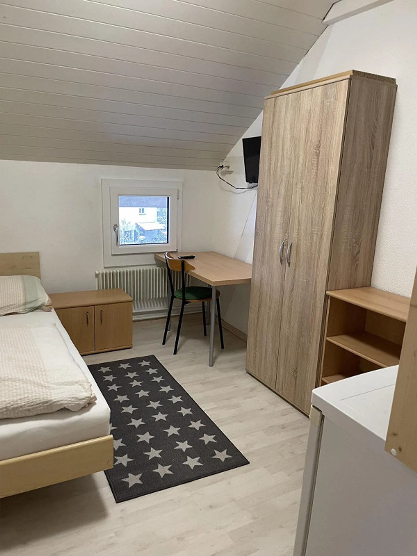 Bella camera arredata - Foto 2 di 4